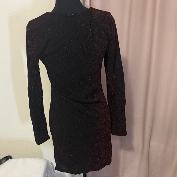 Forever 21 Black Red Sparkle Long-Sleeve V-Neck Bodycon Dress - Picture 5 of 6